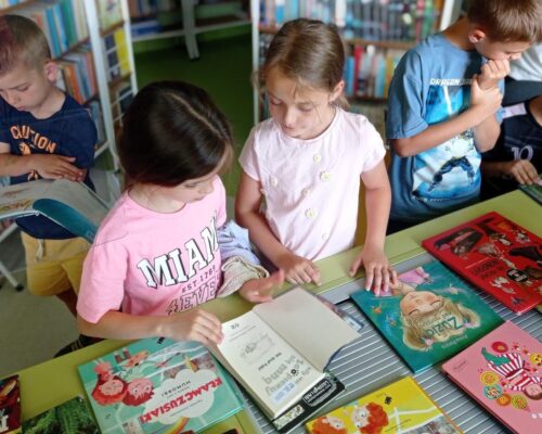 „Porozmawiajmy o książkach, Tygrysie!”.