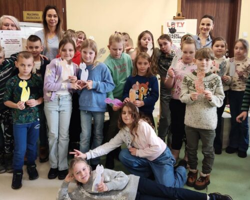 „LUTY Z CUKIERKIEM – KSIĄŻKI Z PAZUREM”