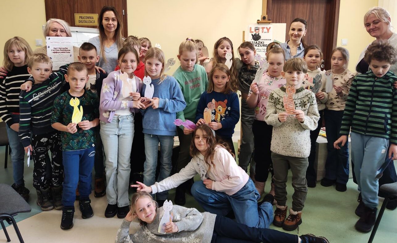 You are currently viewing „LUTY Z CUKIERKIEM – KSIĄŻKI Z PAZUREM”