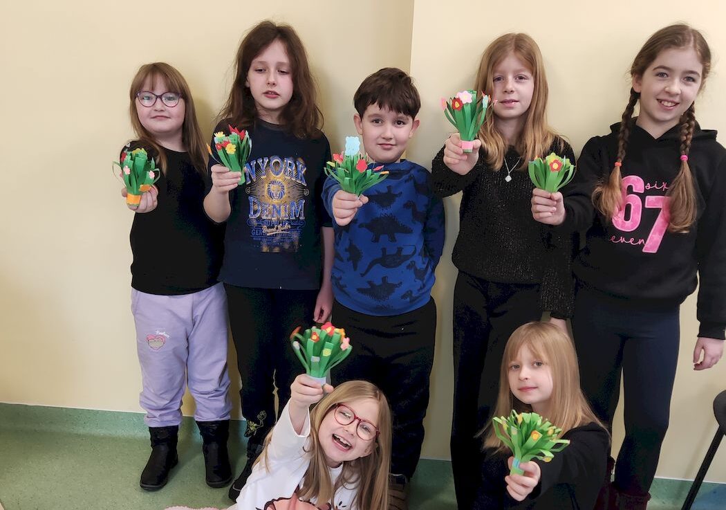 You are currently viewing Niespodzianka dla babci i dziadka – Ferie w bibliotece – Wypożyczalnia książek dla dzieci i młodzieży w Filii nr 1