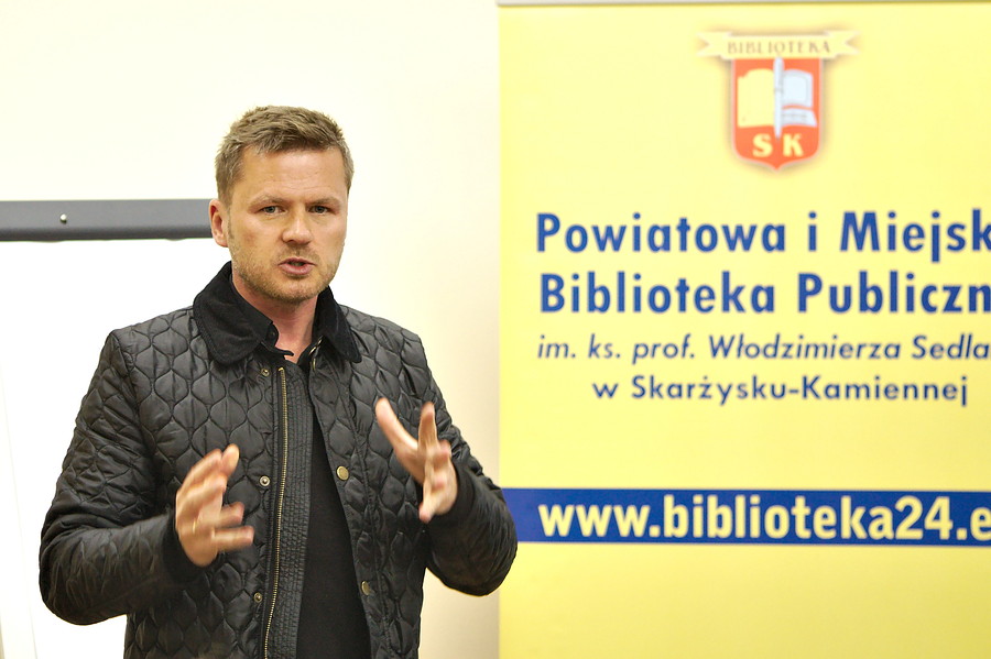 You are currently viewing Spotkanie autorskie z Jakubem Poradą