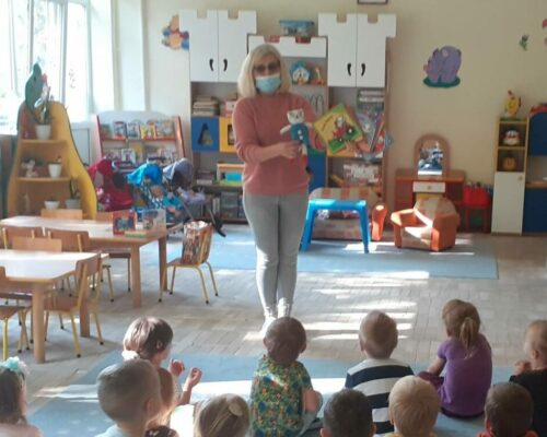 „Minutka z bajką” – Czytamy dzieciom.