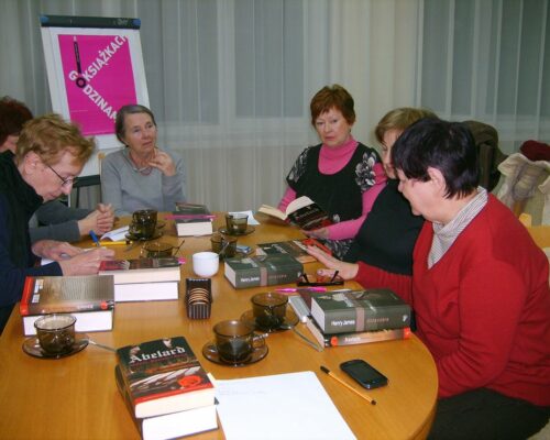 Dyskusyjny Klub Książki – styczeń 2014