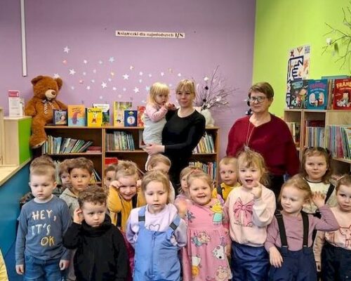 Przedszkolaki w bibliotece