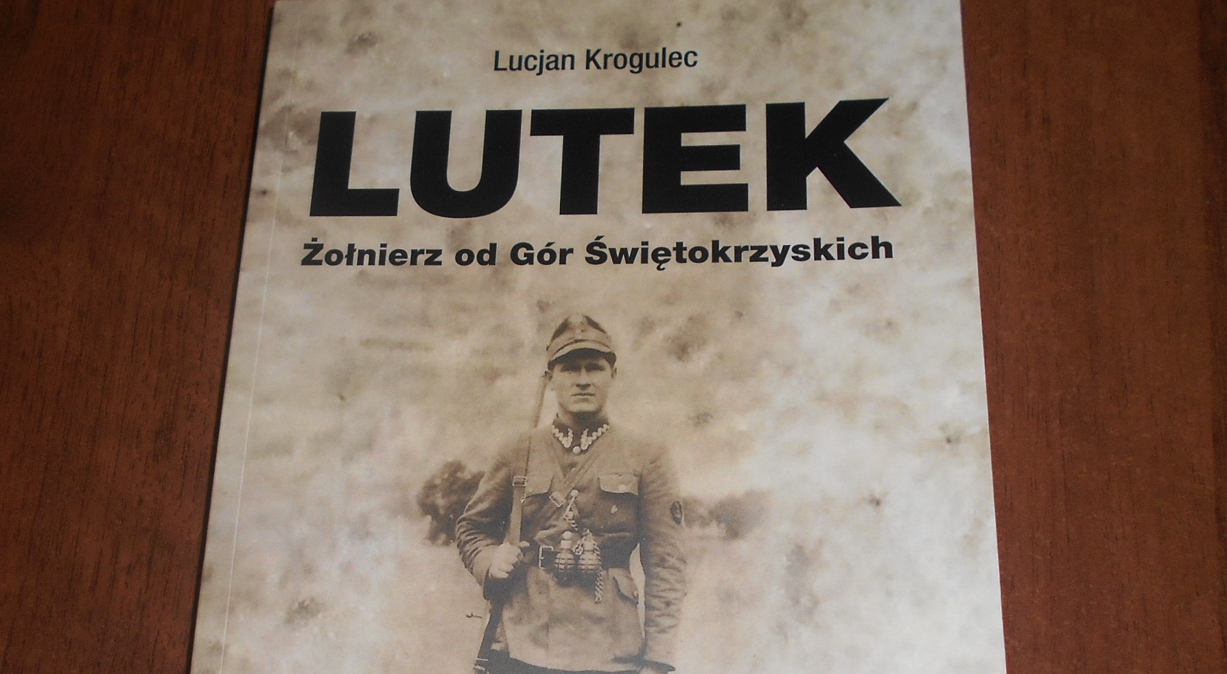You are currently viewing Polecamy książkę ze wspomnieniami Lucjana Krogulca