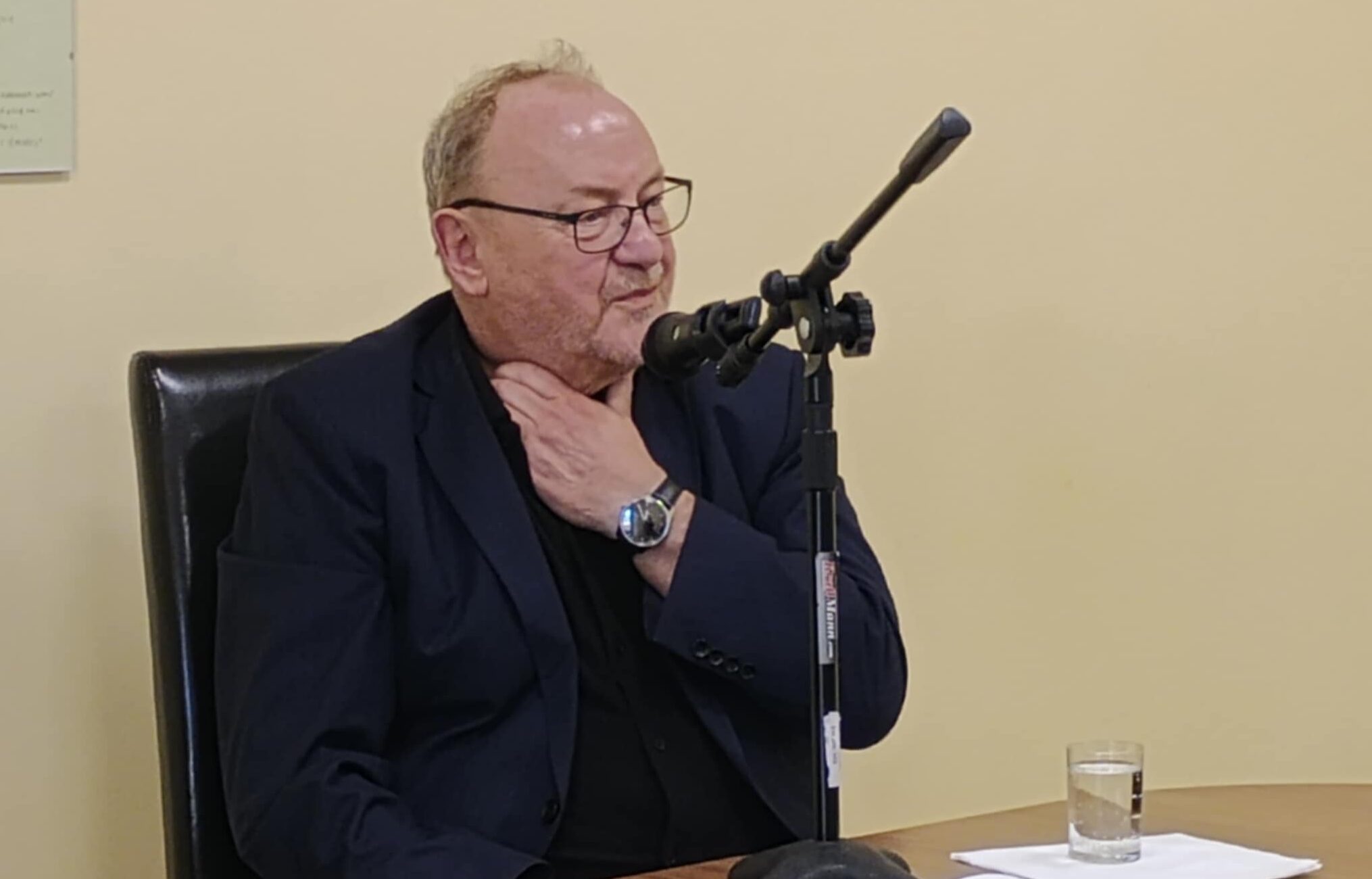 You are currently viewing Janusz Leon Wiśniewski – spotkanie autorskie