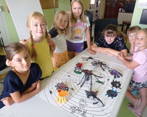 „Halo Mamo, halo Tato w bibliotece spędzam lato” – wakacyjne zajęcia w Oddziale dziecięcym Filii nr 1