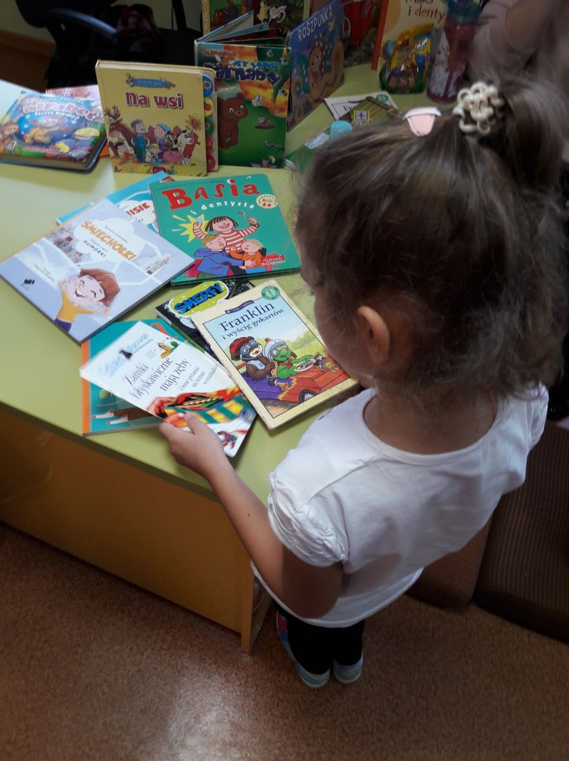 You are currently viewing Pierwszaki w Bibliotece