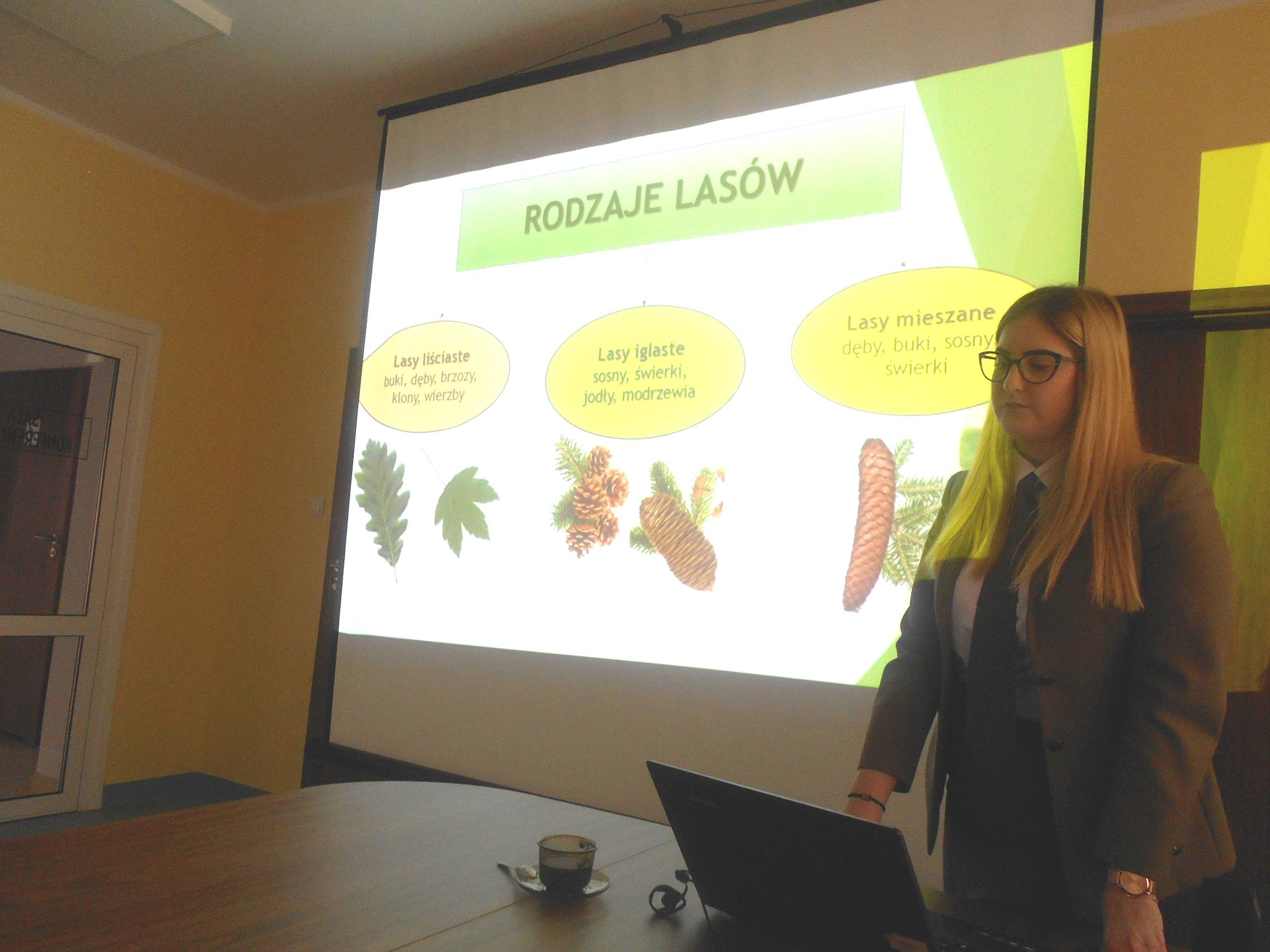 You are currently viewing Lasy i jego mieszkańcy w Świętokrzyskich i Nadnidziańskich Parkach Krajobrazowych.