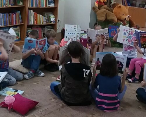 Wakacje w bibliotece „Milion przygód z książką” – I