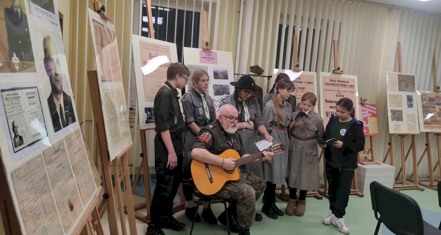 You are currently viewing Wystawa pt. „Dylemat Niepodległości” tropem phm. Władysława Wojciechowskiego