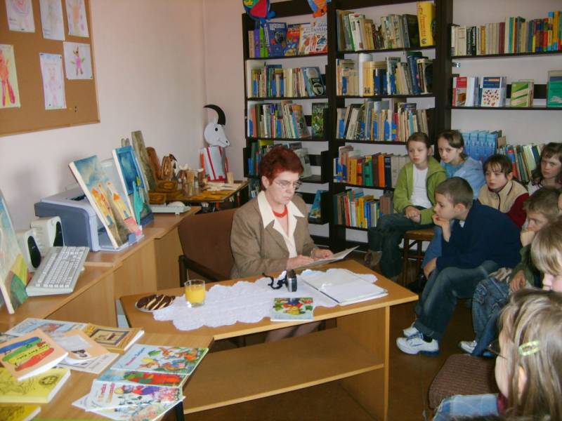 You are currently viewing “Cała Polska czyta dzieciom” spotkanie z Elżbietą Jach